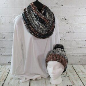 Duncan Street Designs Handcrafted Neck Warmer and Hat Set